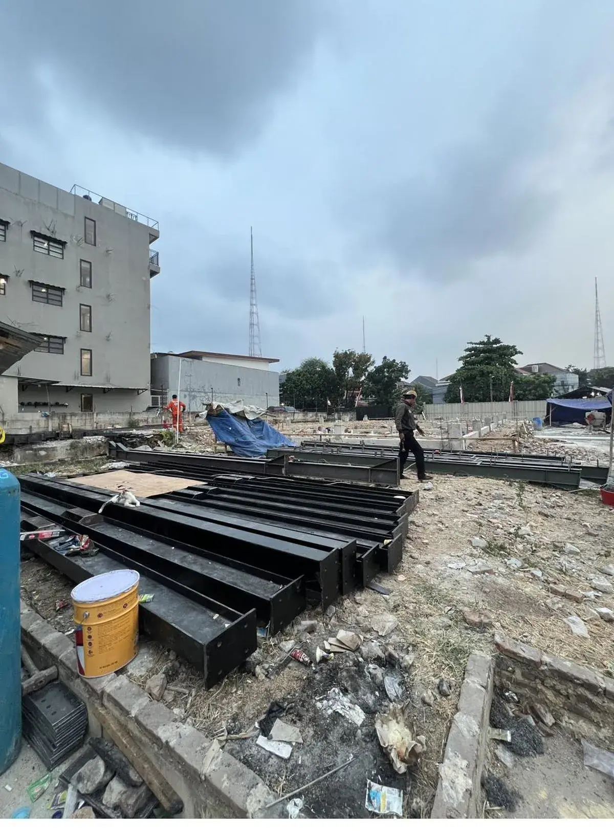 Proyek Fitopia Meruya — rangka baja struktur gym